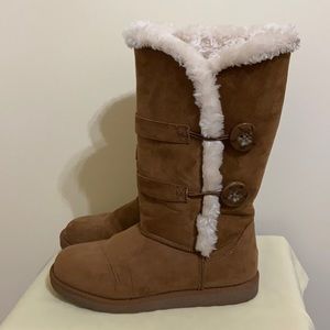 Arizona Tan suede boots with shearling inner lining sz 7.5